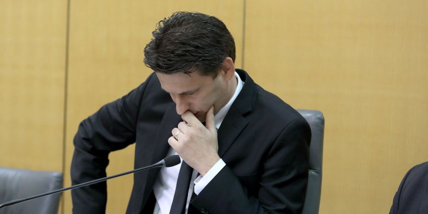 Božo Petrov Božo Petrov