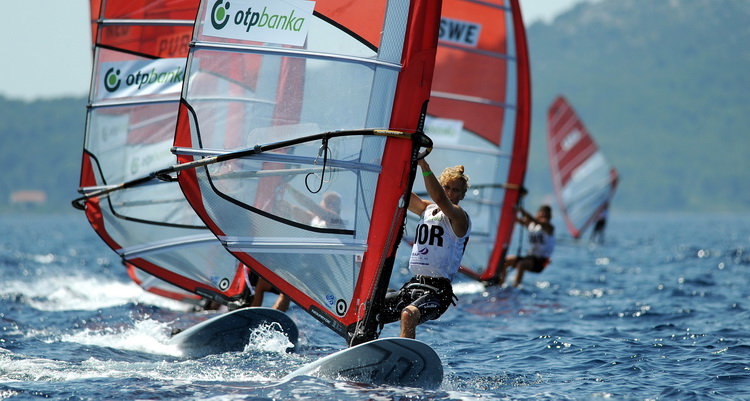 Zadar, 120711.
ISAF svjetsko juniorsko prvenstvo
Zadar 2011, 07.-15. srpanj 2011.
Sesti je dan svjetskog prvenstva u jedrenju koje se odrzava u organizaciji jedrlicarskog kluba Uskok. Danasnji dan je dan odmora za sve jedrlicare osim za jedrilicare na d Zadar, 120711.
ISAF svjetsko juniorsko prvenstvo
Zadar 2011, 07.-15. srpanj 2011.
Sesti je dan svjetskog prvenstva u jedrenju koje se odrzava u organizaciji jedrlicarskog kluba Uskok. Danasnji dan je dan odmora za sve jedrlicare osim za jedrilicare na d