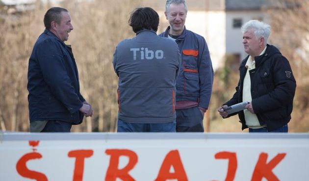 18.03.2015., Matulji – Radnici tvornice industrijske i brodske opreme TIBO 3. maj idu u strajk. Traze isplatu tri zaostale place, a sumnjaju u nestanak novca za pokrenutu privatizaciju. Photo: Nel Pavletic/PIXSELL