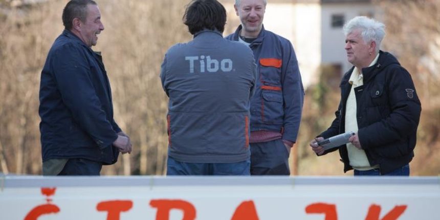 18.03.2015., Matulji – Radnici tvornice industrijske i brodske opreme TIBO 3. maj idu u strajk. Traze isplatu tri zaostale place, a sumnjaju u nestanak novca za pokrenutu privatizaciju. Photo: Nel Pavletic/PIXSELL