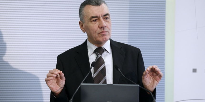 Zagreb, 160210. Park stara Tresnjevka. Edukacijski centar T-HT-a.  Konferencija za novinare T-Hrvatskog Telekoma (HT)na kojoj su predstavljeni rezultati poslovanja za 2009. godinu. Na slici: Izlaganje Ivice Mudrinica. Foto: Goran Mehkek / CROPIX