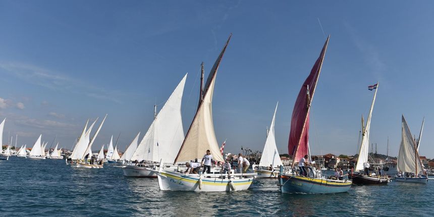 Murter: Održana tradicionalna regata Latinsko idro Murter: Održana tradicionalna regata Latinsko idro