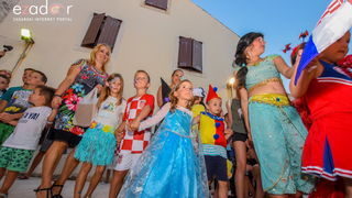 Dječjim karnevalskim danom započeo 59. Paški ljetni karneval