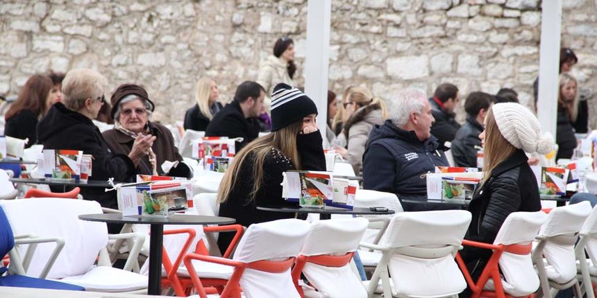 Image 378371 (auto) Image 378371 (auto)