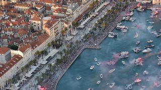 Splićani ispratili Olivera na posljednju plovidbu – fotografije iz zraka
