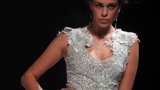 Zagreb, 290911.
Velesajam, paviljon 5.
Modne revije i poznati na Dove Fashion.hr proljece ljeto 2012. Prvi dan su izlagali kreatori Ivica Skoko, Martina Felja, AMDS by ALDUK i IK STUDIO.
Na slici: kreacije Ivica Skoko.
Foto: Srdjan Vrancic / CROPIX Zagreb, 290911.
Velesajam, paviljon 5.
Modne revije i poznati na Dove Fashion.hr proljece ljeto 2012. Prvi dan su izlagali kreatori Ivica Skoko, Martina Felja, AMDS by ALDUK i IK STUDIO.
Na slici: kreacije Ivica Skoko.
Foto: Srdjan Vrancic / CROPIX