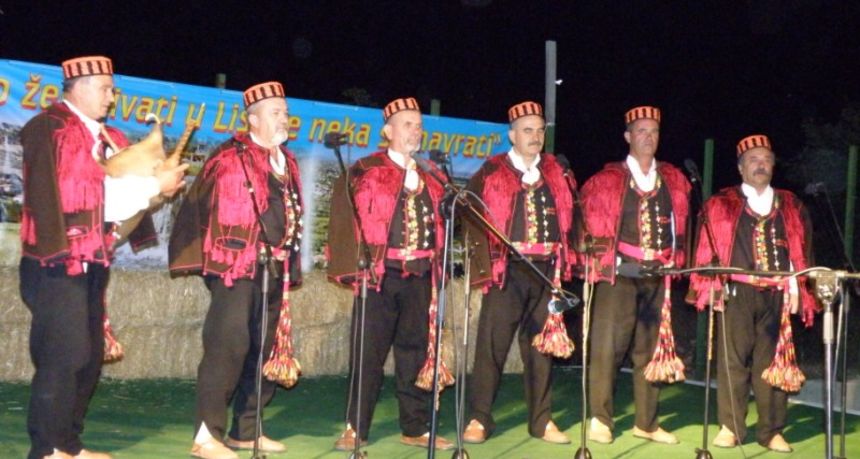 Lišane Ostrovičke: 1. Večer ojkanja “Od Sinja do Nina i Brinja”, Foto: Marko Mane Ledenko Lišane Ostrovičke: 1. Večer ojkanja “Od Sinja do Nina i Brinja”, Foto: Marko Mane Ledenko