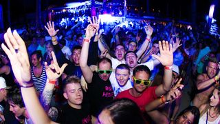 Spring break Island najavio sezonu kluba Papaya Spring break Island najavio sezonu kluba Papaya