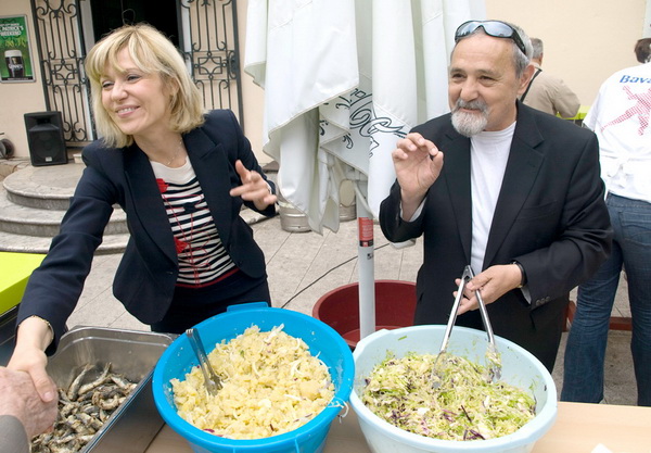 Proslava 1. svibnja na trgu Pet bunara