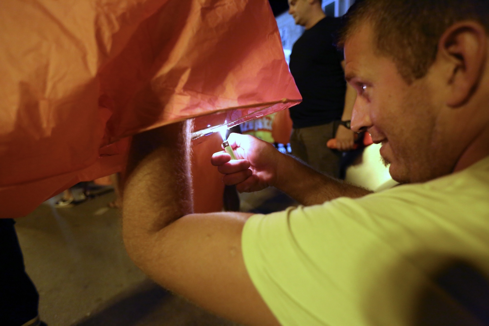 U Vodicama pušteni lampioni za tragično stradale vatrogasce na Kornatima U Vodicama pušteni lampioni za tragično stradale vatrogasce na Kornatima