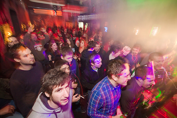 Kuzma & Shaka Zulu @ Maraschino bar (foto:Saša Čuka) Kuzma & Shaka Zulu @ Maraschino bar (foto:Saša Čuka)