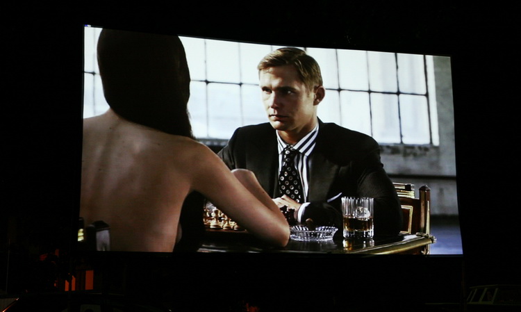 Zadar, 200811.
U Maraschino baru zapoceo je Nior festival. Festival je otvoren hrvatskom premijerom kratkometraznog filma ‘Mind Games’ redatelja Gavina Bonda. U filmu glume hrvatski top model Helena Sopar i Brian Geraghty (poznat po ulozi u Oscarom nagra Zadar, 200811.
U Maraschino baru zapoceo je Nior festival. Festival je otvoren hrvatskom premijerom kratkometraznog filma ‘Mind Games’ redatelja Gavina Bonda. U filmu glume hrvatski top model Helena Sopar i Brian Geraghty (poznat po ulozi u Oscarom nagra