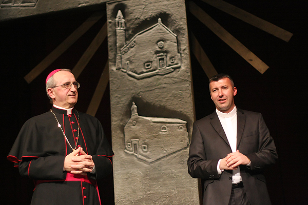 Svečana akademija u povodu ustoličenja  nadbiskupa Puljića (Foto:Saša Čuka)