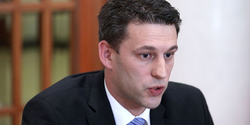 Božo Petrov Božo Petrov