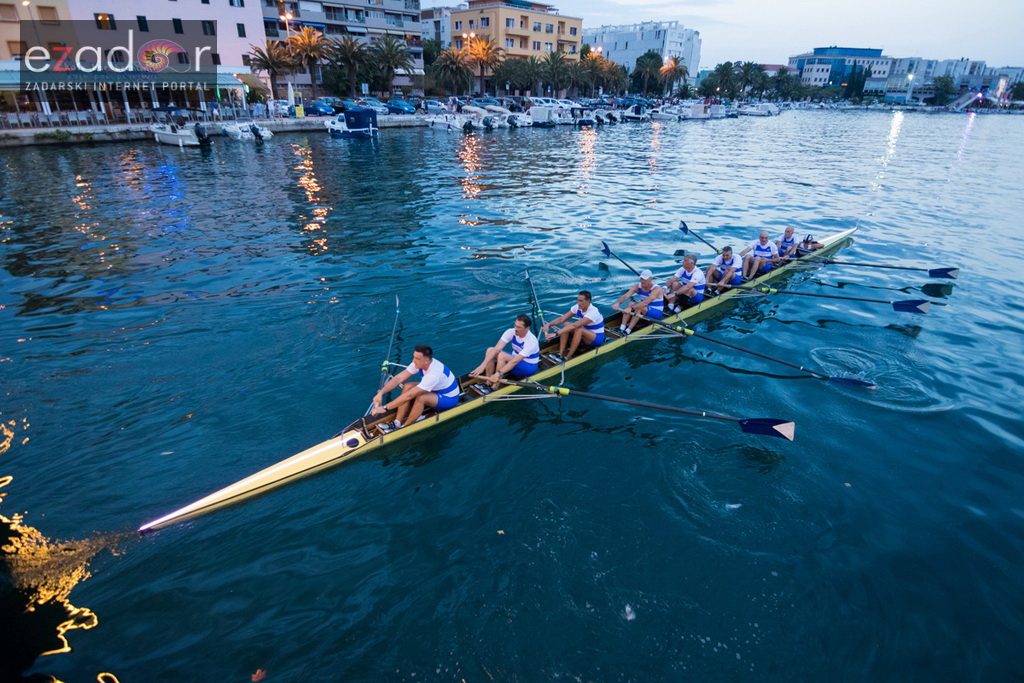 6. “Jadranov veslački dvoboj” osmeraca u uvali Jazine 6. “Jadranov veslački dvoboj” osmeraca u uvali Jazine
