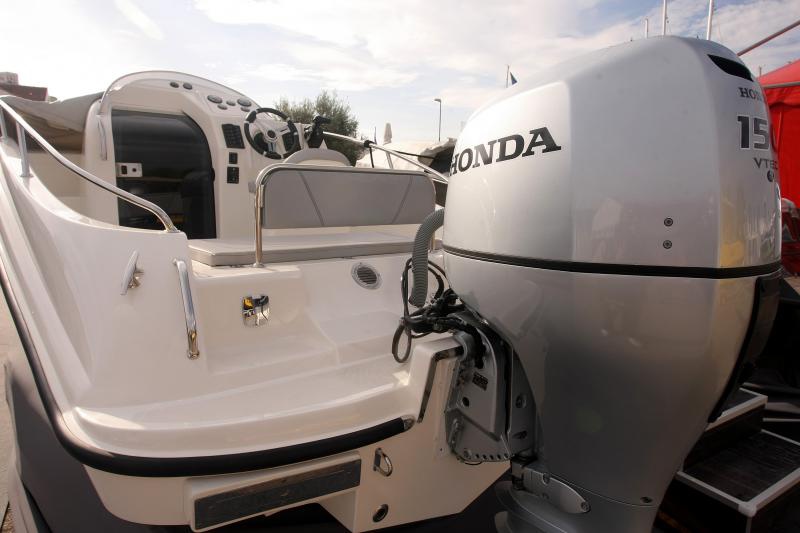 24.10.2013., Biograd – U Biogradu je jutros otvoren Biograd boat show. Na najvecem sajmu ovog tipa u Hrvatskoj preko 250 izlagaca sudjeluje s raznim novitetima iz podrucja nautike. Photo: Dino Stanin/PIXSELL