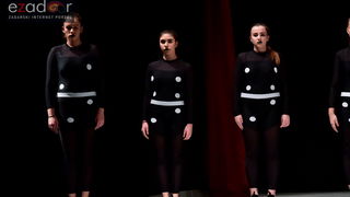 Predstava “Odgojoj” Plesne udruge Gesta u HNK Zadar