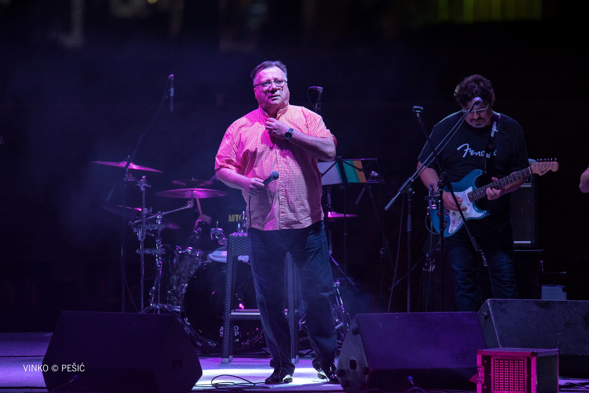 Halid Bešlić @ Bazen Ilirije u Biogradu n/M Halid Bešlić @ Bazen Ilirije u Biogradu n/M