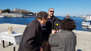 Dan žena, Bleke i konji