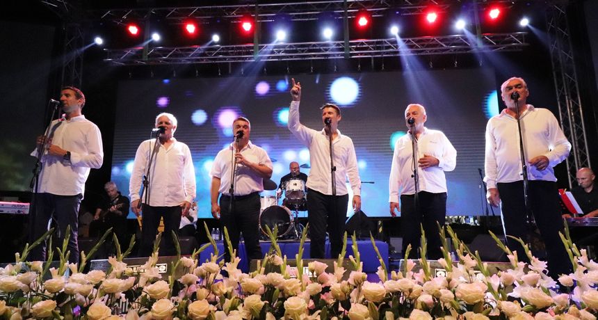 Tomislav Bralić i klapa Intrade