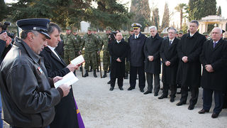 Image 1040173 (auto)