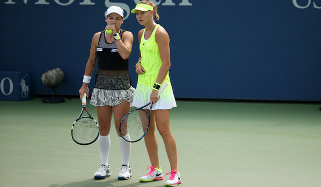 Bethanie Mattek-Sands i Lucie Šafarova, foto: Darren Carroll/USTA