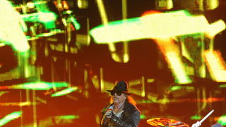 Split, 170712.
Koncert americke grupe Guns ‘n’ Roses koja je krajem 80-ih i pocetkom 90-ih bila jedna od vodecih grupa svijeta, danas je s malo manje popularnosti gostovala u splitskoj Spaladium Areni gdje se okupilo nekoliko tisuca obozavatelja. 
Na foto