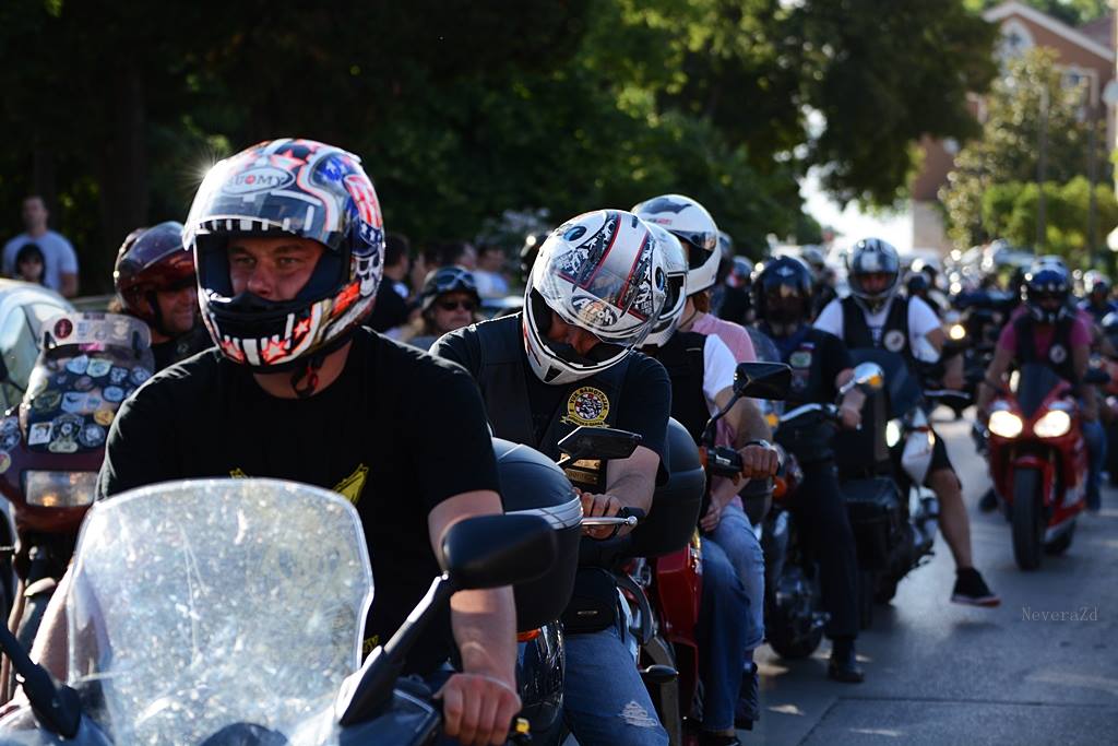 Defile bajkera ulicama Zadra u povodu 10. rođendana Moto kluba Beštije. Foto: Jadra NeveraZD Defile bajkera ulicama Zadra u povodu 10. rođendana Moto kluba Beštije. Foto: Jadra NeveraZD