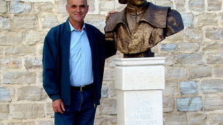 U Buliću otkriveno poprsje don Petra Nakića, foto: Marko Ledenko U Buliću otkriveno poprsje don Petra Nakića, foto: Marko Ledenko