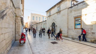 Image 380457 (auto) Image 380457 (auto)