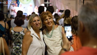 Svečani doček svjetskih prvaka Mihovila i Šime Fantele na Narodnom trgu Svečani doček svjetskih prvaka Mihovila i Šime Fantele na Narodnom trgu