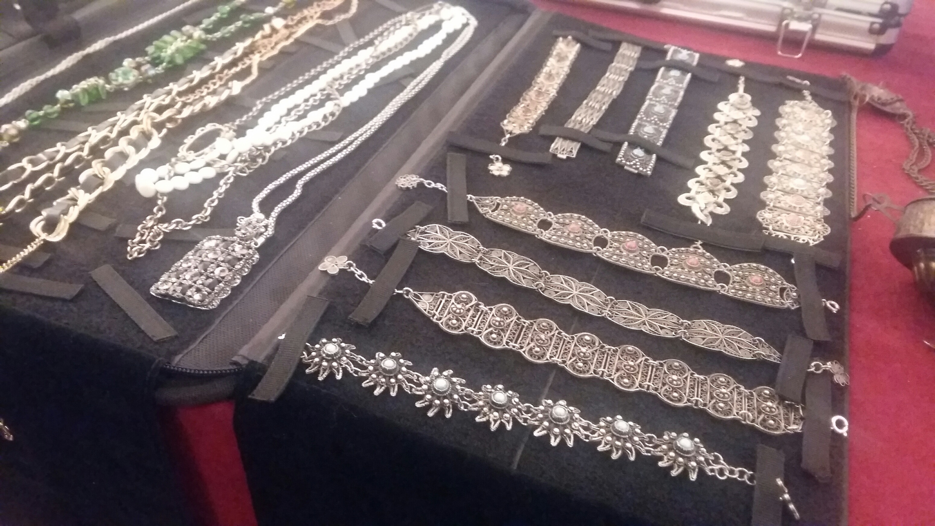 Zadarski Artmarket i buvljak u prostoriji HDLU Zadar