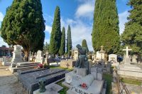 Gradsko groblje Zadar – stare grobnice i impresivni kipovi Gradsko groblje Zadar – stare grobnice i impresivni kipovi