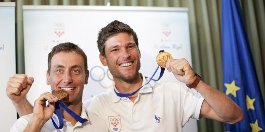 Svečani doček svjetskih prvaka Fantele i Marenića u Zračnoj luci Zagreb. Foto: Petar Glebov/PIXSELL Svečani doček svjetskih prvaka Fantele i Marenića u Zračnoj luci Zagreb. Foto: Petar Glebov/PIXSELL