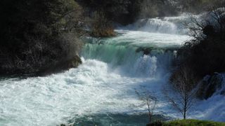 Obilaskom Nacionalnog parka Krka posjetitelji su obilježili 13. ožujka – Međunarodni dan rijeka. Photo: Hrvoje Jelavić/PIXSELL Obilaskom Nacionalnog parka Krka posjetitelji su obilježili 13. ožujka – Međunarodni dan rijeka. Photo: Hrvoje Jelavić/PIXSELL