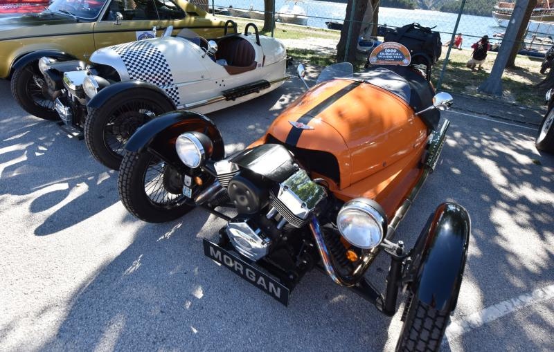 Tisuću kilometara sa oldtimerima Tisuću kilometara sa oldtimerima