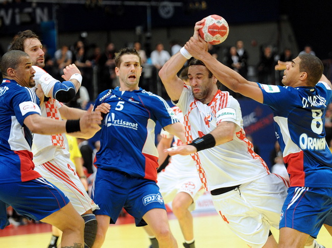 Bec, 310110.
Austrija je domacin EURO 2010 u rukometu od 19-31 01.10. U Becu se igraju utakmice poufinala i finala. Polufinale su izborile reprezentacije Islanda, Francuske, Poljske i Hrvatske. U polufinalnim utakmicama finale su izborile reprezentacije F