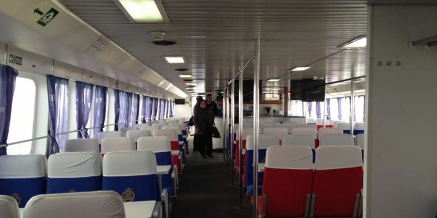 Brod, katamaran, trajekt, foto: Naši Školji