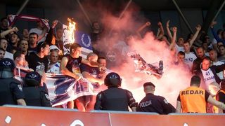 Intervencija policije na tribini s navijačima Zadra na utakmici Cibone i Zadra (80-71). Photo: Goran Stanzl/PIXSELL Intervencija policije na tribini s navijačima Zadra na utakmici Cibone i Zadra (80-71). Photo: Goran Stanzl/PIXSELL