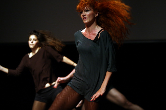 Zadar, 120512.
14 plesnih ansambala iz cijele Hrvatske nastupilo je vecaras na prvom Zadarskom plesnom festivalu. Organizatori ove plesne manifestacije koja je odrzana u Kazalistu lutaka su plesna udruga Gesta, Grad Zadar, Zadarska zupanija i Turisticka z Zadar, 120512.
14 plesnih ansambala iz cijele Hrvatske nastupilo je vecaras na prvom Zadarskom plesnom festivalu. Organizatori ove plesne manifestacije koja je odrzana u Kazalistu lutaka su plesna udruga Gesta, Grad Zadar, Zadarska zupanija i Turisticka z