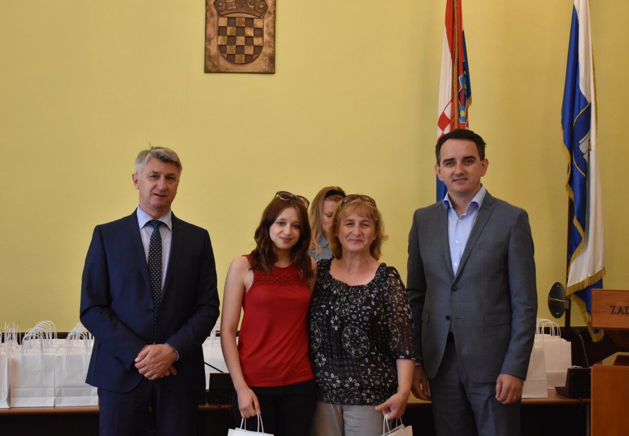 Prijem za nagrađivane učenike osnovnih i srednjh škola