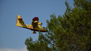 Zračne i kopnene snage gase požar kod Kožina Zračne i kopnene snage gase požar kod Kožina