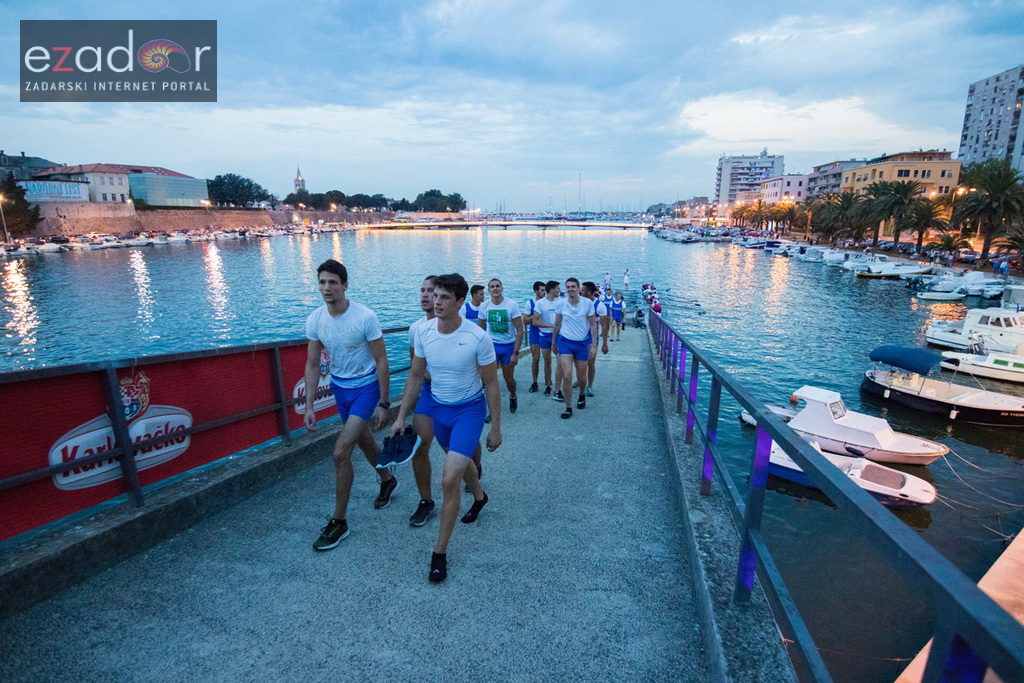 6. “Jadranov veslački dvoboj” osmeraca u uvali Jazine 6. “Jadranov veslački dvoboj” osmeraca u uvali Jazine