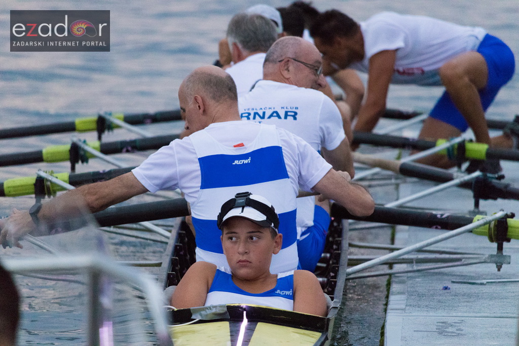 6. “Jadranov veslački dvoboj” osmeraca u uvali Jazine 6. “Jadranov veslački dvoboj” osmeraca u uvali Jazine