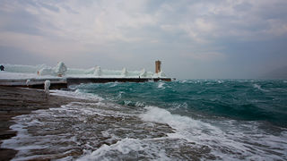 Senj u zagrljaju ledenog pokrivača, foto: Leo Banić