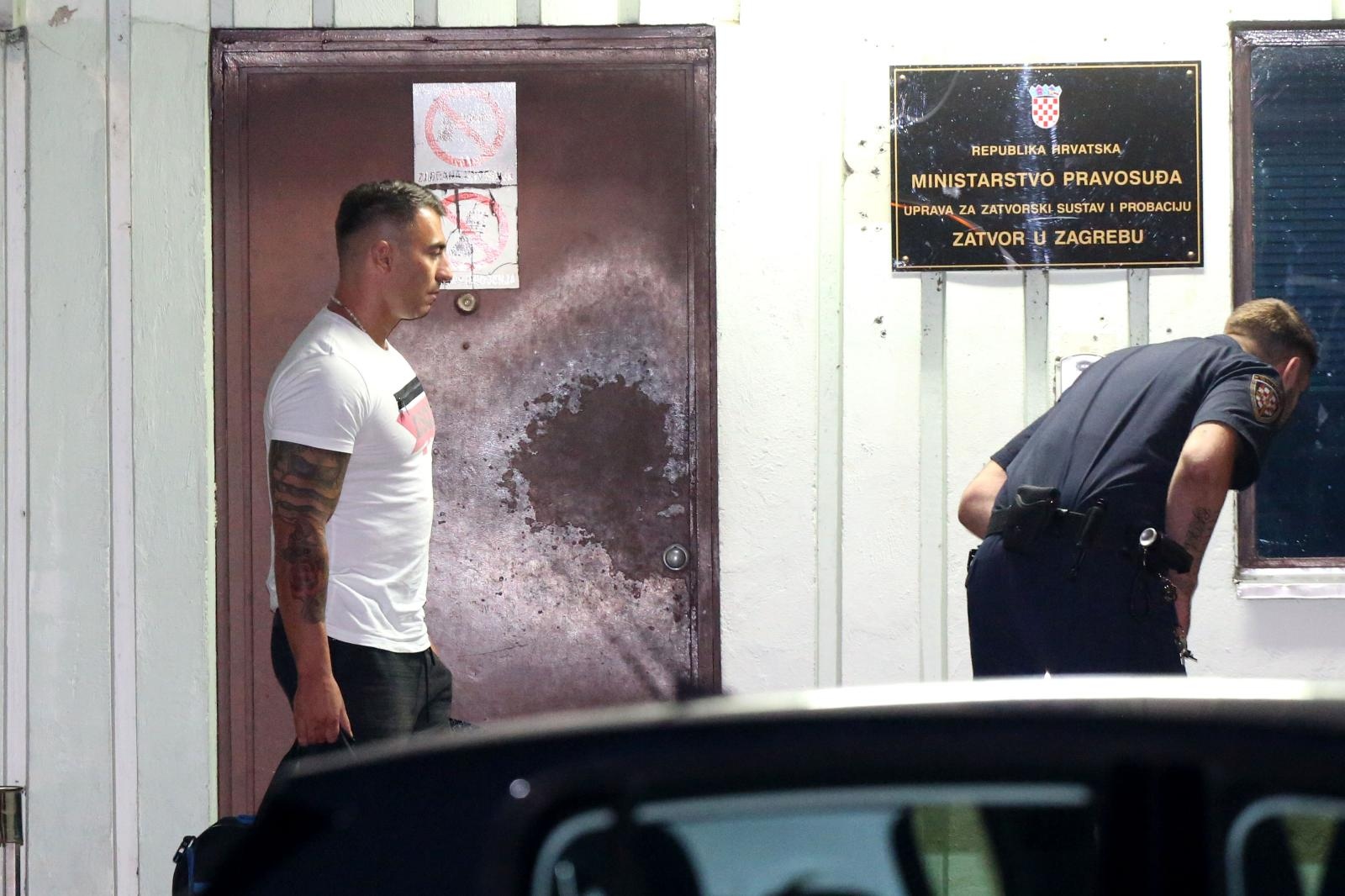 Darko Kovačević Daruvarac stigao je u Remetinec na odsluženje kazne! Darko Kovačević Daruvarac stigao je u Remetinec na odsluženje kazne!