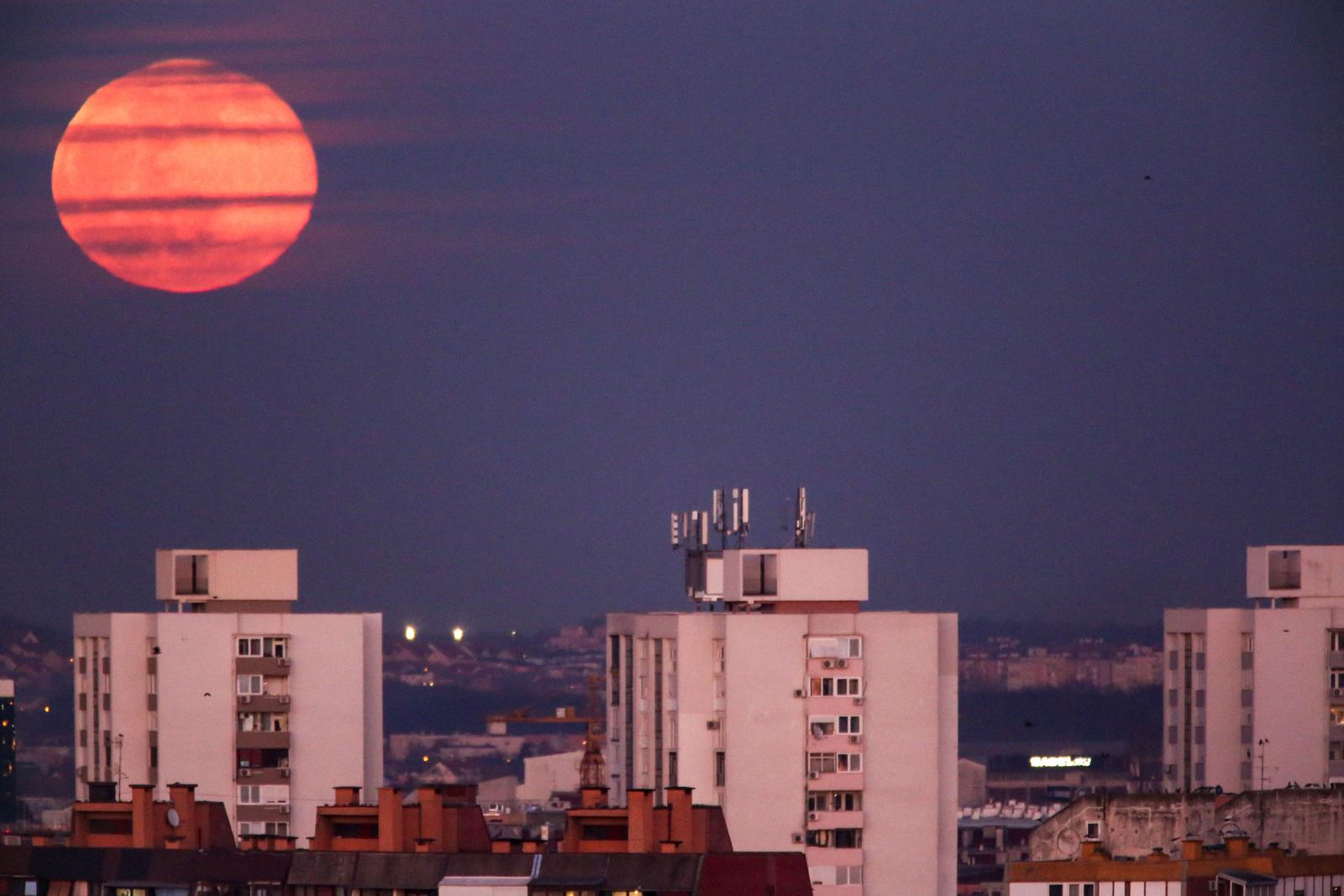 Prvi pun Mjesec u 2022. godini