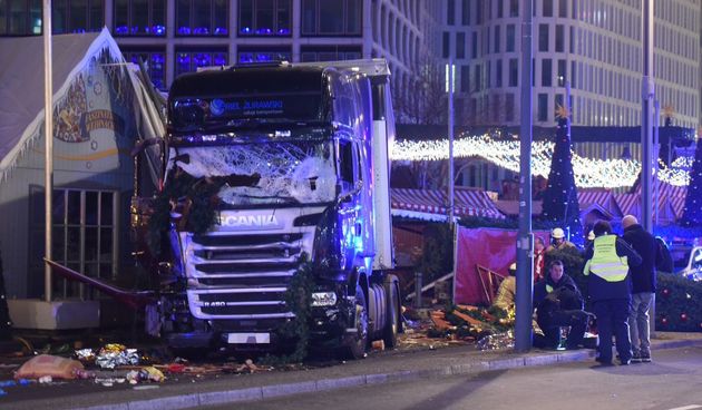 Kamion se zabio u Božićni market u Berlinu