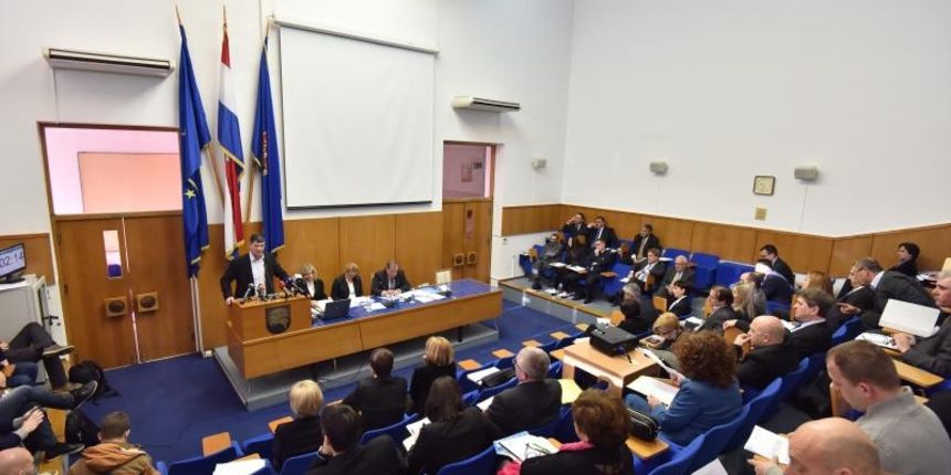 Zadar – Sjednica Gradskog vijeca Grada Zadra. Gradonacelnik Bozidar Kalmeta i zamjenik Zvonimir Vrancic. Reno Sinovcic. Joso Nekic. Danijel Kasap.Photo: Dino Stanin/PIXSELL Zadar – Sjednica Gradskog vijeca Grada Zadra. Gradonacelnik Bozidar Kalmeta i zamjenik Zvonimir Vrancic. Reno Sinovcic. Joso Nekic. Danijel Kasap.Photo: Dino Stanin/PIXSELL