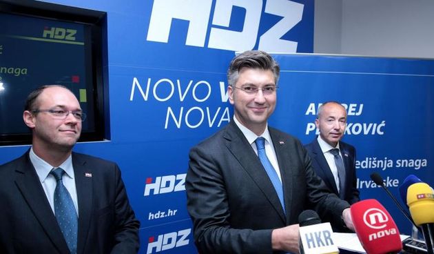 Kandidat za predsjednika HDZ-a Andrej Plenkovic predstavio je na konferenciji za medije svoj izborni program. Davor Ivo Stier, Andrej Plenkovic, Damir Krsticevic. Photo: Patrik Macek/PIXSELL